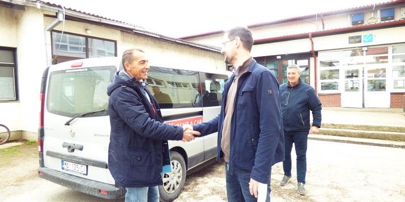 baturinaigrozarukovanje